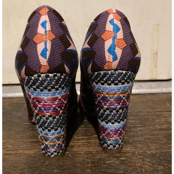 New J. Crew Multicolored  Pump with 3-3/4” heels., size 7.5.  Never worn. - Picture 3 of 14